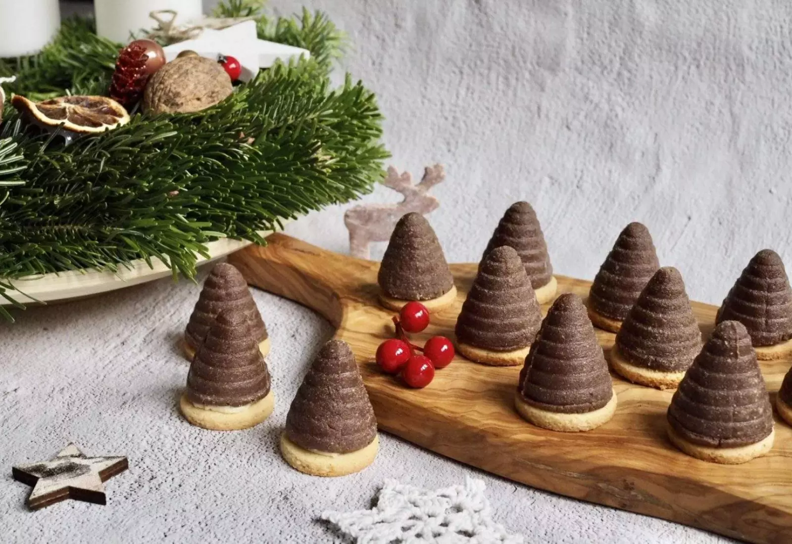 Vosí hnízda či včelí úly - LC